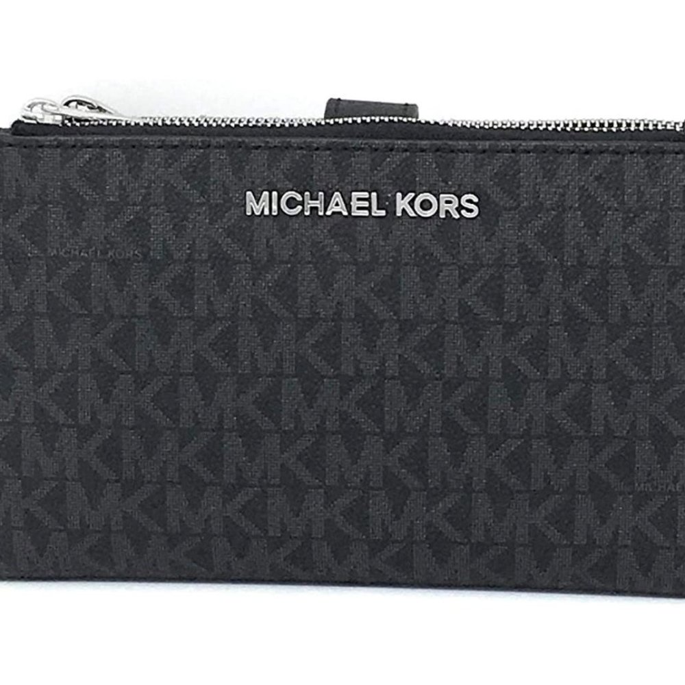 NWT Michael Kors 35F8STVW0B Jet Set Travel BLACK Wristlet